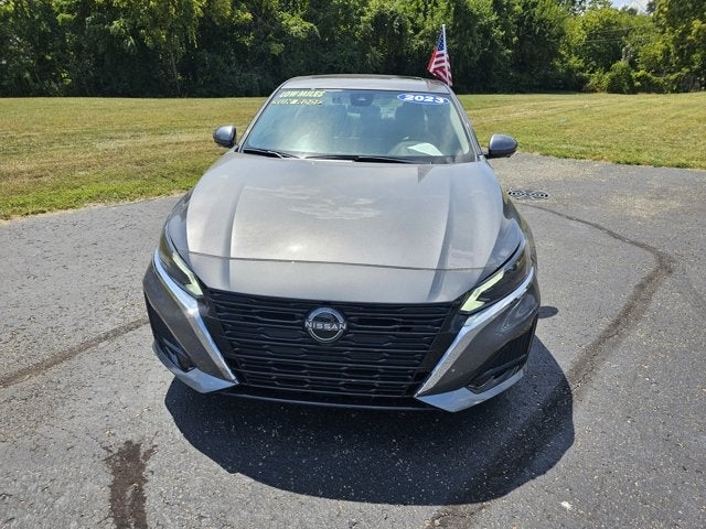 2023 Nissan Altima 2.5 SL-$2000. DOWN-SUNROOF-LOW MILES-Remote Start And Leather Trim Interior