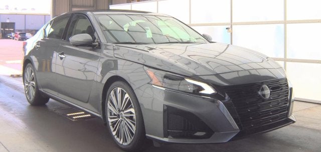 2024 Nissan Altima 2.5 SL-LOW MILES--SUNROOF