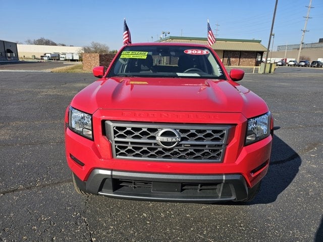 2023 Nissan Frontier SV--V6-LOW MILES- CREW CAB. 2 WHEEL DRIVE. WELL EQUIPPED