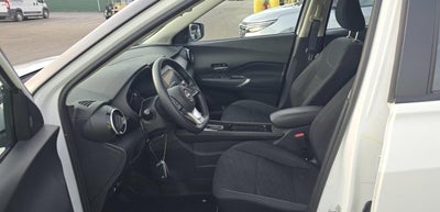 2024 Nissan Kicks SV--FRONT WHEEL DRIVE--LOW MILES