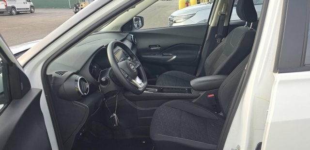 2024 Nissan Kicks SV--FRONT WHEEL DRIVE--LOW MILES