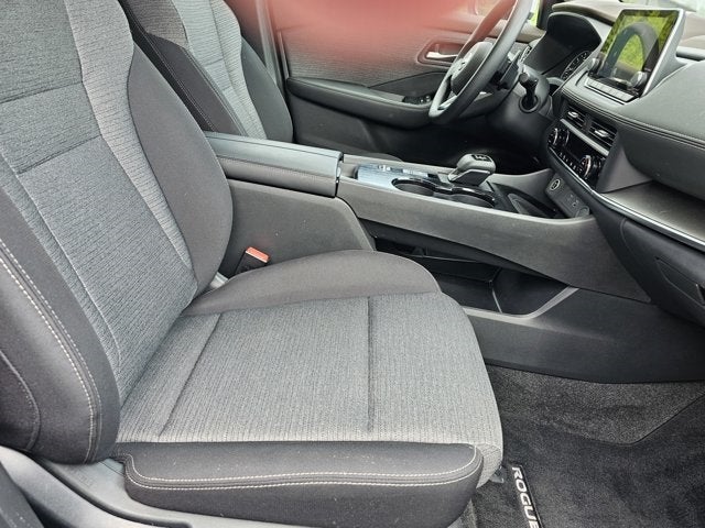 2023 Nissan Rogue SV-LOW MILES-Back Up Camera, Keyless Entry And Remote Start