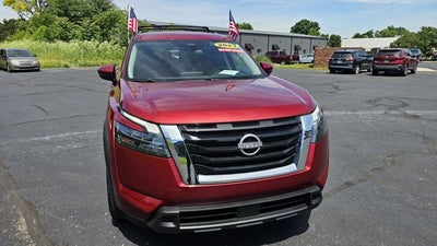 2023 Nissan Pathfinder SV--FOUR WHEEL DRIVE, 3RD ROW SEATING--REAR AIR CONDITIONING